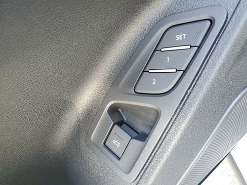 Certified 2024 Audi Q3 2.0T Premium Plus w/ Premium Plus Package image 32