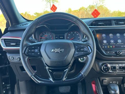 Used 2023 Chevrolet TrailBlazer RS w/ Convenience Package image 29