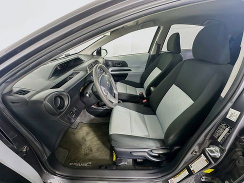 Used 2014 Toyota Prius C Three image 13