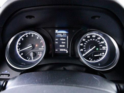 Used 2018 Toyota Camry LE image 17