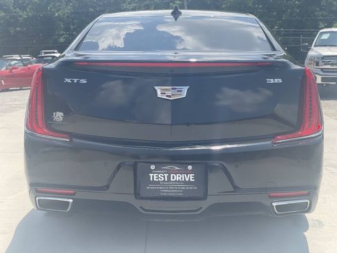 Used 2018 Cadillac XTS Luxury FWD image 6