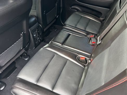 Used 2025 Dodge Durango GT AWD/4WD image 11