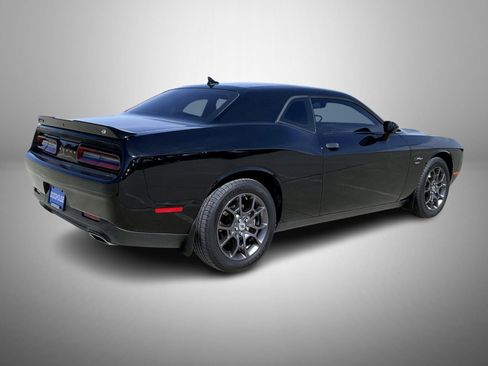 Used 2018 Dodge Challenger GT w/ Driver Convenience Group image 5