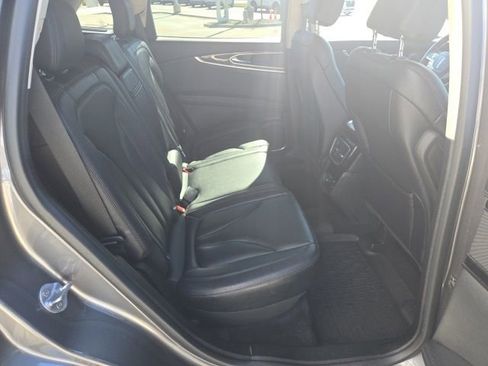 Certified 2022 Lincoln Nautilus AWD w/ Premium Package image 20