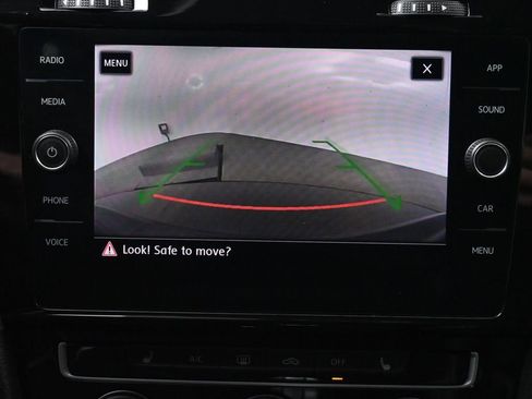 Used 2020 Volkswagen GTI SE image 28