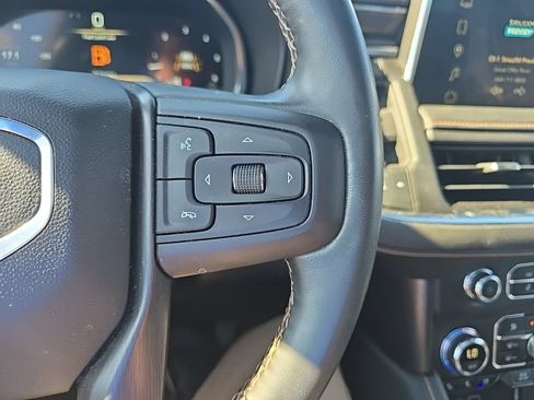 Used 2024 GMC Yukon XL AT4 w/ AT4 Premium Plus Package AWD/4WD image 23