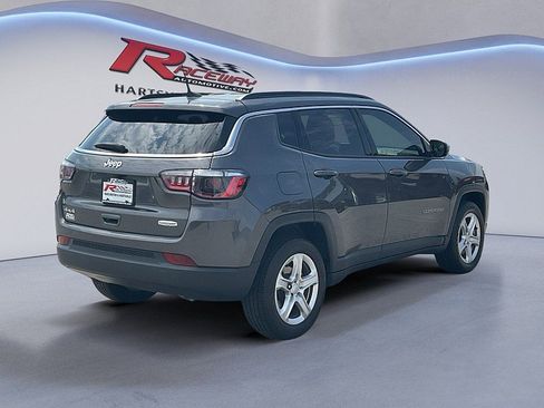 Used 2023 Jeep Compass Latitude AWD/4WD image 6