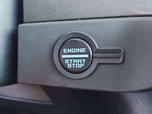 Used 2025 Ford Bronco Big Bend image 25