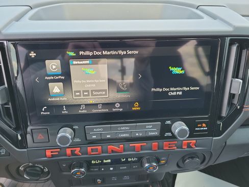Used 2025 Nissan Frontier PRO-4X AWD/4WD image 15