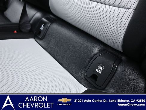 New 2025 Chevrolet Equinox EV LT image 13