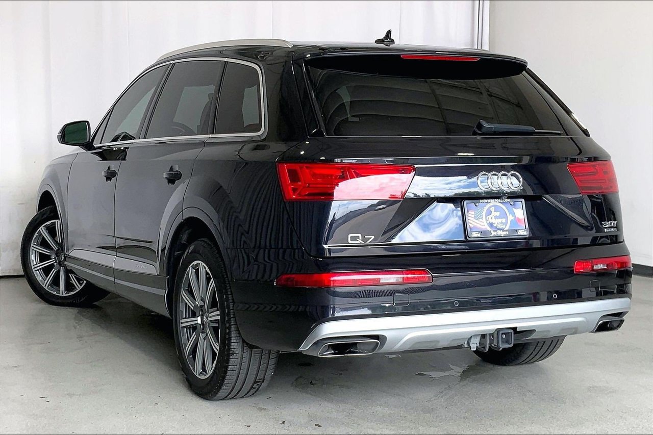 Used 2017 Audi Q7 3.0T Premium Plus AWD/4WD image 10