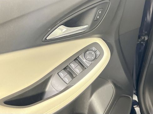 Used 2021 Buick Encore GX Select w/ Experience Buick Package image 17