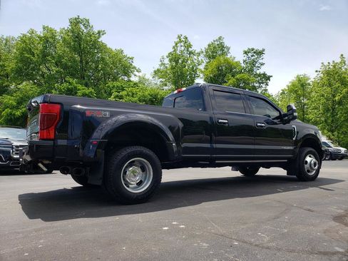 Used 2022 Ford F350 Platinum AWD/4WD image 5