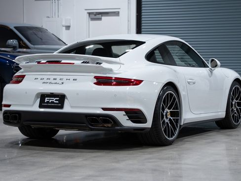 Used 2017 Porsche 911 Turbo S image 15