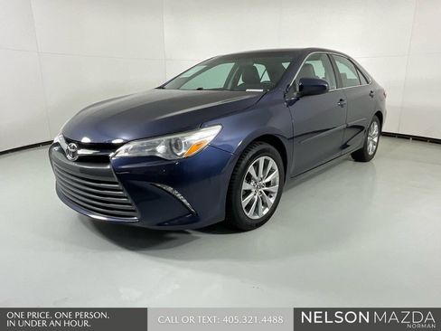 Used 2015 Toyota Camry XLE image 4