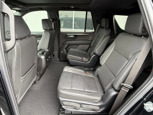 Used 2025 Chevrolet Tahoe Z71 w/ Z71 Off-Road Package AWD/4WD image 14