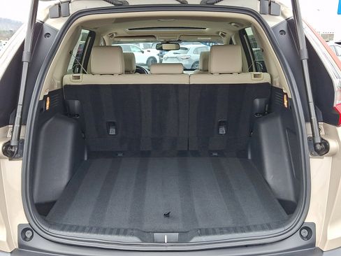 Used 2019 Honda CR-V Touring image 27