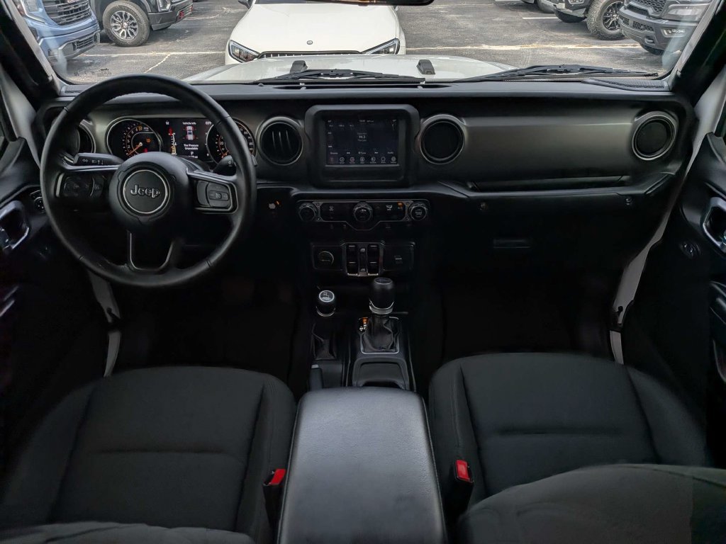 Used 2021 Jeep Gladiator Sport AWD/4WD image 11