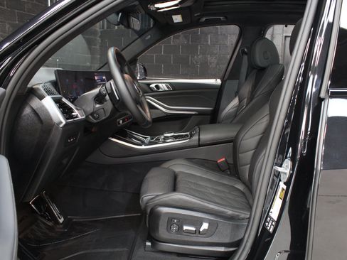 Used 2025 BMW X5 xDrive40i w/ Executive Package AWD/4WD image 34