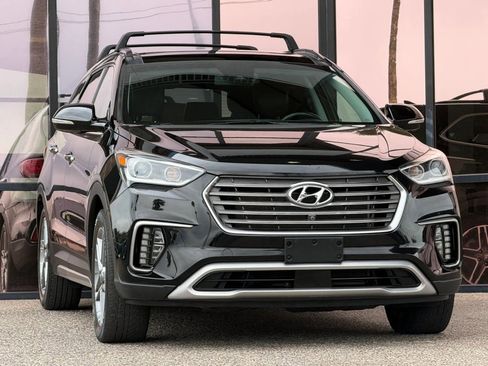 Used 2018 Hyundai Santa Fe Limited FWD image 18