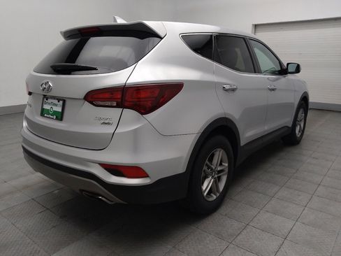 Used 2017 Hyundai Santa Fe Sport image 9