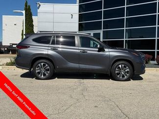 Used 2023 Toyota Highlander XLE AWD/4WD video 2