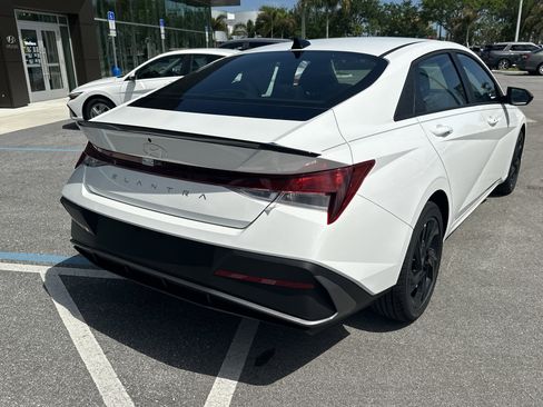 New 2026 Hyundai Elantra Sport FWD image 7
