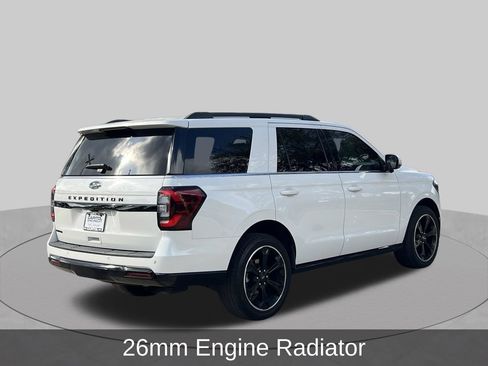 Used 2023 Ford Expedition Limited RWD image 6