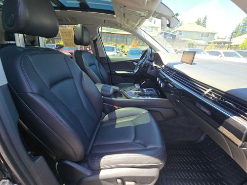 Used 2017 Audi Q7 3.0T Premium AWD/4WD image 11