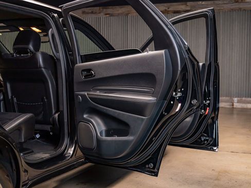 Used 2022 Dodge Durango SRT w/ Technology Group image 29