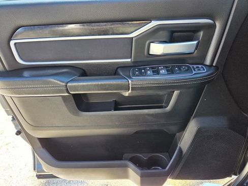 Used 2024 RAM 2500 Big Horn image 30