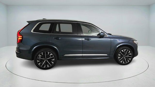 Used 2026 Volvo XC90 B6 Plus w/ Protection Package AWD/4WD image 3