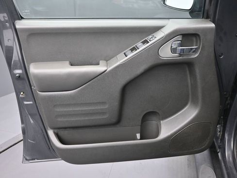 Used 2015 Nissan Frontier PRO-4X image 20