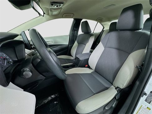 Certified 2023 Toyota Corolla LE image 17