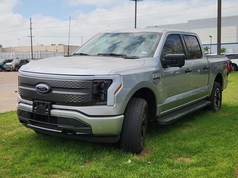 Used 2023 Ford F150 Lightning XLT w/ Tow Technology Package image 3