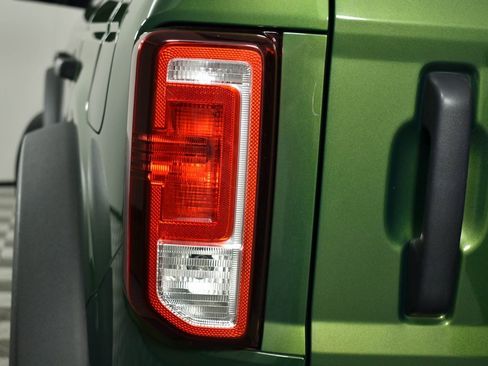 Used 2023 Ford Bronco Big Bend image 20