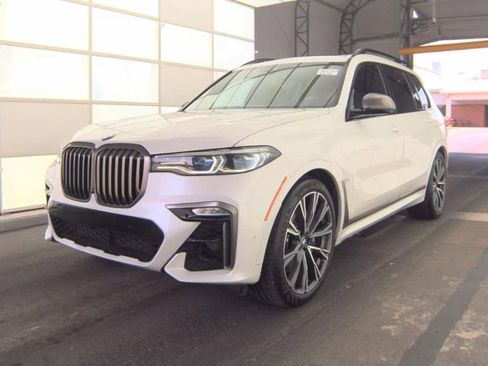 Used 2020 BMW X7 M50i w/ Executive Package AWD/4WD image 1