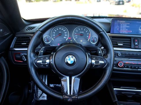 Used 2015 BMW M4 Convertible RWD image 22
