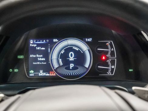Used 2025 Lexus ES 300h w/ Accessory Package (Z2) FWD image 25