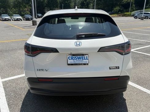 Certified 2025 Honda HR-V LX image 4