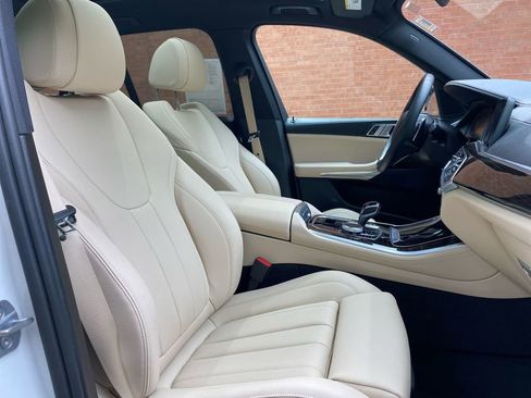 Used 2019 BMW X5 xDrive40i w/ Convenience Package AWD/4WD image 46