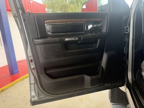 Used 2013 RAM 2500 Laramie w/ Protection Group image 14