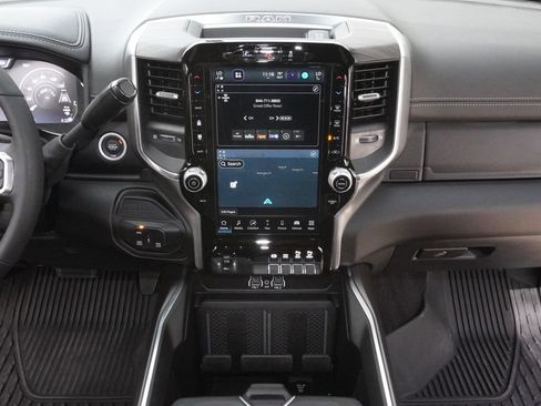 Used 2025 RAM 2500 Laramie w/ Sport Appearance Package AWD/4WD image 21