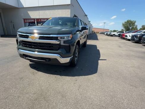 Used 2026 Chevrolet Silverado 1500 LT AWD/4WD image 3