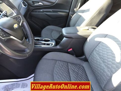 Used 2018 Chevrolet Equinox LT image 17