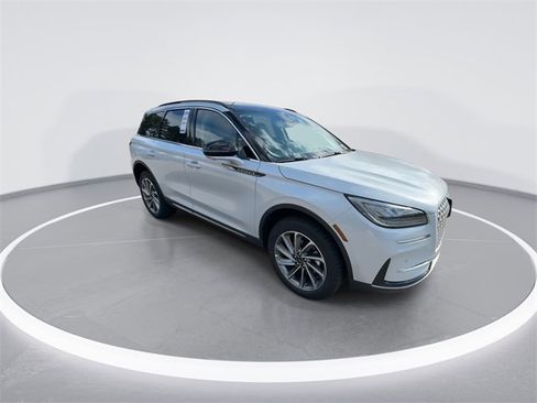 New 2026 Lincoln Corsair Premiere image 2