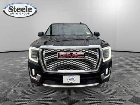 Used 2022 GMC Yukon Denali w/ Denali Premium Package image 8
