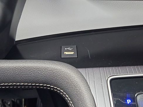 New 2026 Toyota Sienna XLE FWD image 15