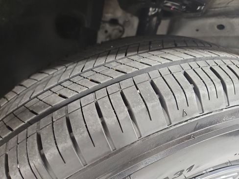 Certified 2025 Nissan Kicks S image 28