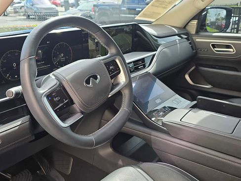 Certified 2025 INFINITI QX80 Sensory image 19